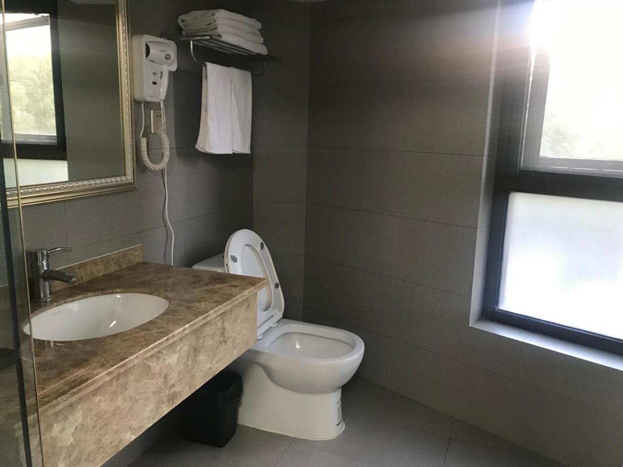 Shanghai Summer International Youth Hostel エクステリア 写真